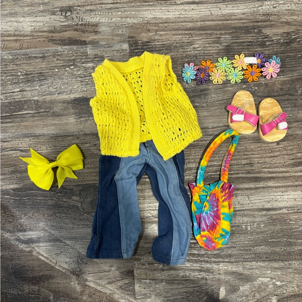 Julie Misc Meet Outfit and Accessories